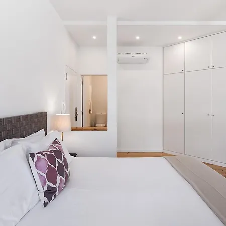 Апартаменти Serviced - Castelo S. Jorge